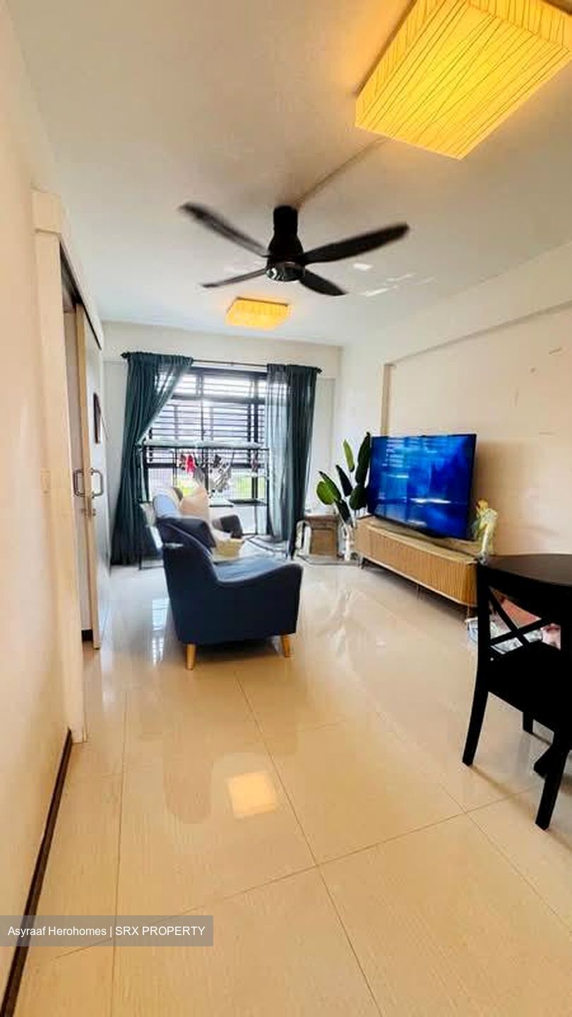 Blk 132C Eastlink I @ Canberra (Sembawang), HDB 2 Rooms #580331201